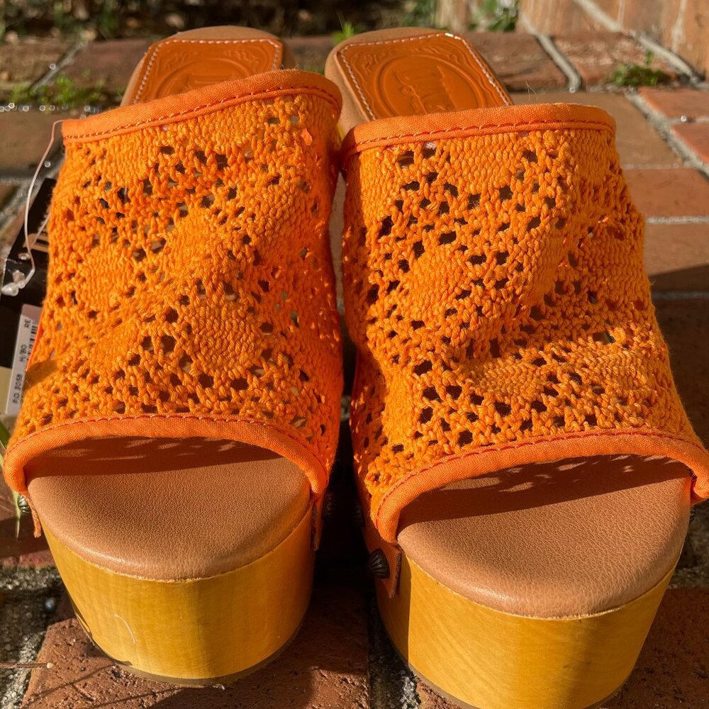 Dingo Crochet Platform Clogs Orange Wooden Heel Mule Sandals NWT  7.5 - Picture 7 of 9